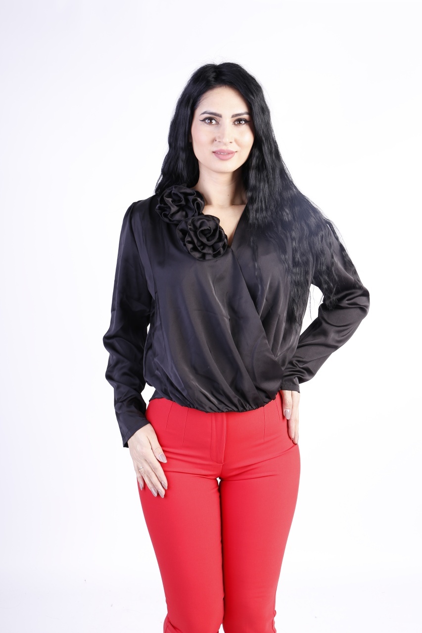 Camasa eleganta din satin cu detalii florale Negru