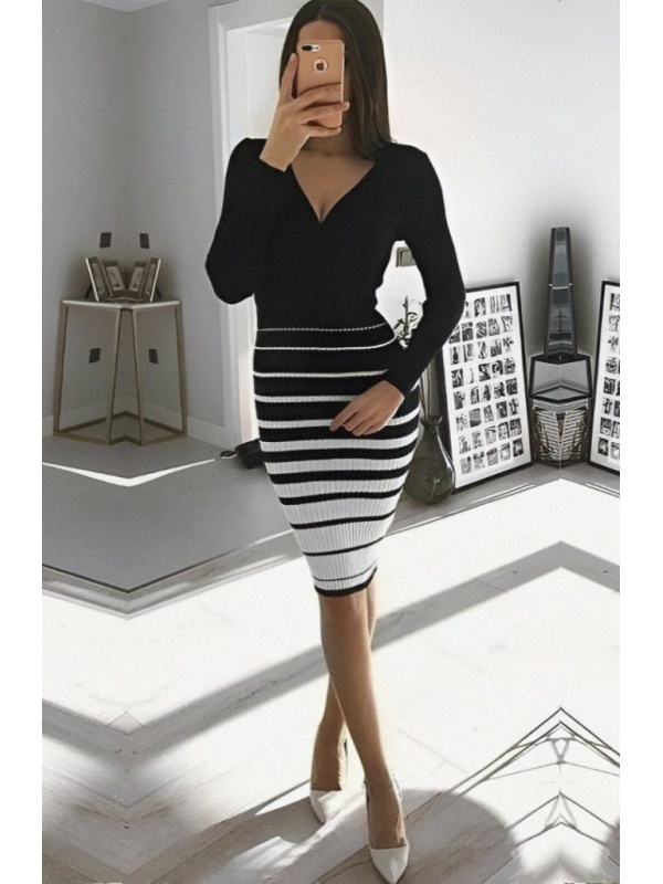 Rochie midi cambrată cu dungi albe – stil casual feminin