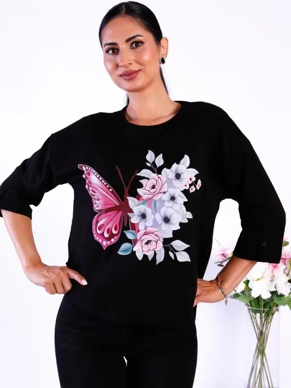 Bluză neagră damă cu mâneci 3/4, imprimeu floral și fluture roz