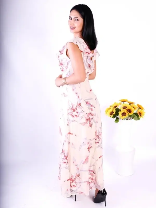 Rochie damă lungă albă cu imprimeu floral roz și croială elegantă