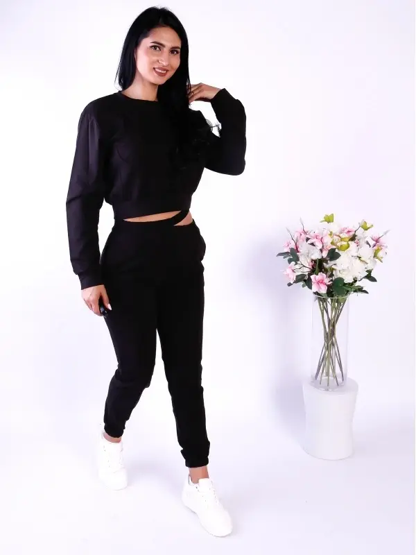 Compleu dama negru sport cu bluza crop si pantaloni jogger