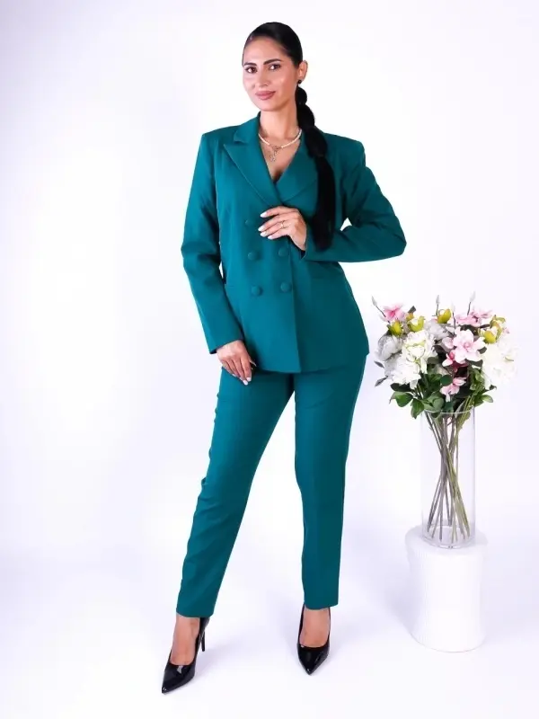 costum dama verde smarald sacou cambrat si pantaloni conici eleganti