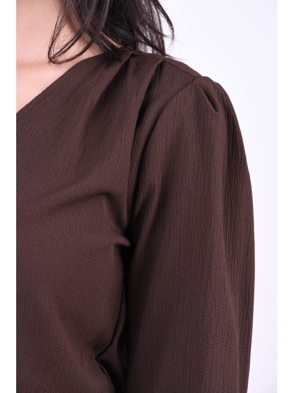 Rochie maro casual cu mânecă lungă – stil lejer și modern