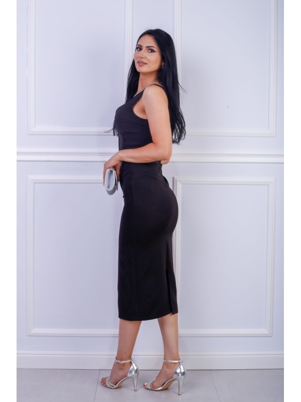 Rochie midi neagră elegantă – simplă și rafinată pentru ocazii speciale