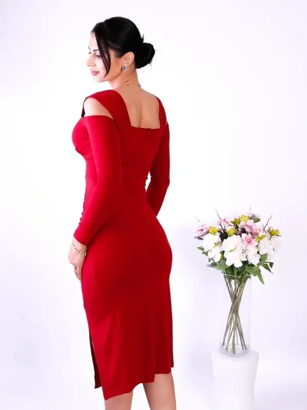 Rochie Rosie Midi Elegantă cu Mâneci Lungi 