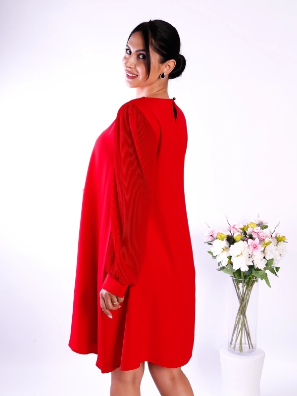 Rochie Roșie Elegantă cu Mâneci Plisate și Fundă Neagră