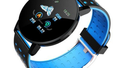 Un smartwatch - cadou ideal în Luna iubirii 2022