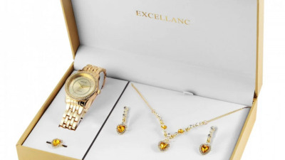 Bijuterii fashion sau ceas drept cadou? Mai bine un set cadou cu ceas plus bijuterii