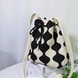 Geantă de Umăr Casual cu Model Dungi – Design Tricotat Modern, TMGW47460 - Img 4