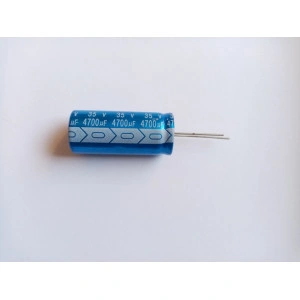 Condensator electrolitic 4700 μF 35V
