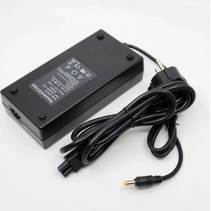 Alimentator 12v 12.5A