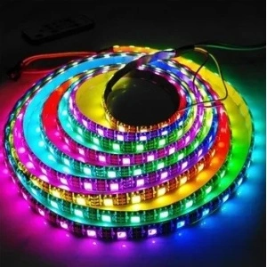 Banda LED RGB adresabila 5V, 60 LED/m Exterior