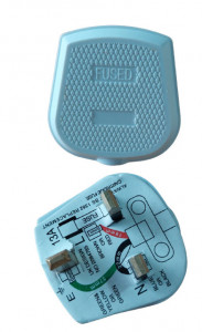Întrerupător Alb cu 3 pini, 250V 13A, Fused - Img 1