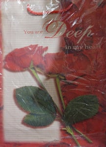 Punga Cadou cu Trandafiri You Are Deep My Heart - Img 2
