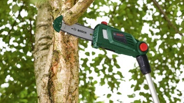 Utilizare Fierăstrău electric telescopic cu lanț Bosch UniversalChainPole 18