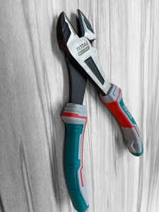 Clește tăietor TOTAL (210 mm) – Cr‑V industrial, mâner ergonomic TPR - Img 2