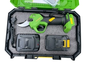 Foarfeca de grădină pe acumulator PARTNERPRO PP‑FE3A 20V Brushless - Capacitate tăiere 30 mm, 320 W