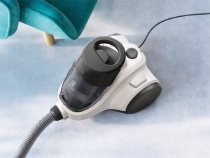 Aspirator fără sac Electrolux Ease C4 EC41‑2SW, 700 W, 1,8 l – eficiență & filtrare HEPA - Img 3