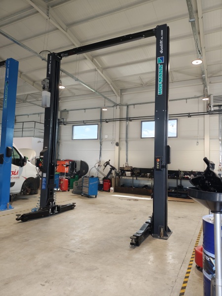 HOFMANN HL5500 elevator 5.5 tone
