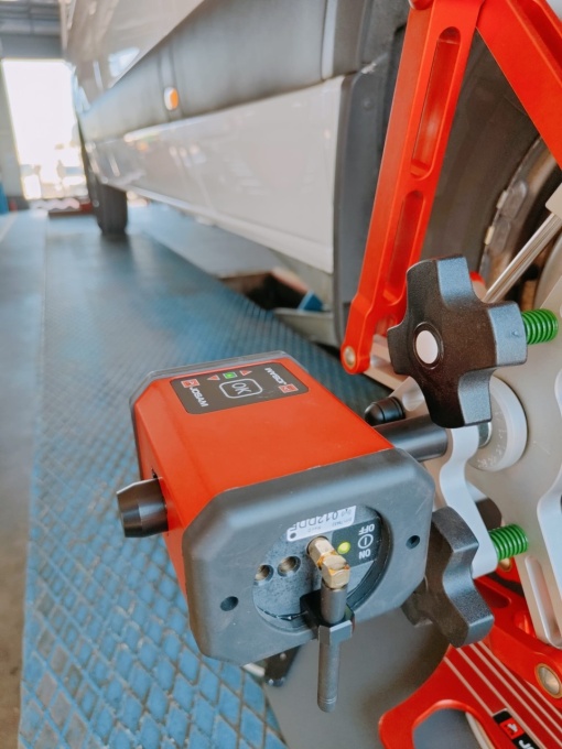 aparat reglare directie camion cu camere video