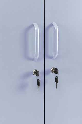Dulap Cambridge, cu 2 uși, din oțel, vopsit electrostatic, albastru deschis, 80x50x185 cm - Img 5