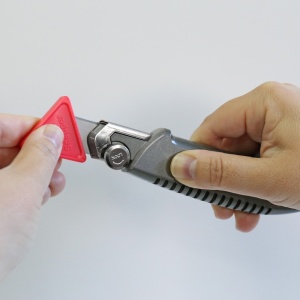 NT Cutter L-2000RP Cutter Metalic Magazie 6 Lame 18mm - Img 12