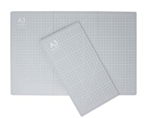 Placa taiere autovindecabila HOBBY 2 fete, 3 mm GRI format A3