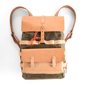 Kit rucsac Explorer din panza cerata si piele Tandy Leather, 33 x 40 x 23 cm - imagine 5
