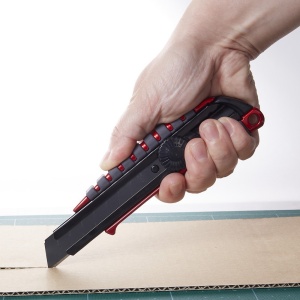 PMGL-EVO1R Cutter metalic PREMIUM 18 mm, NT Cutter - Img 6