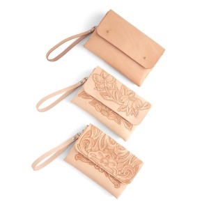 Kit geanta de mana (wristlet) Cheyenne din piele vegetala Tandy Leather, 14 x 21 cm