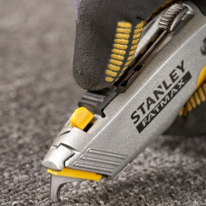 Stanley 0-10-789, Cutter cu doua lame retractabile FatMax Xtreme, 175mm + 2 lame trapezoidale si 2 lame tip carlig 62mm - Img 4
