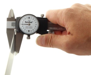 Subler din otel inoxidabil cu ceas comparator 200 mm Hedue - Img 2