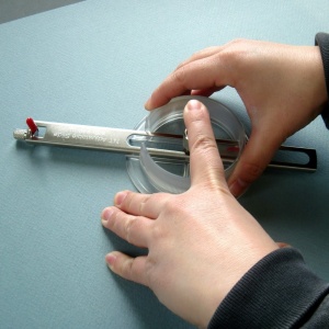CE-700P Prelungitor pentru cutter taiere circulara 16 – 40cm, NT Cutter - Img 3