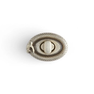 Incuietoare ovala Infinity Snake, nichelata – Tandy Leather (SUA)