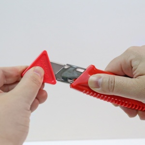 NT Cutter L-550P Cutter 18mm Lama Lata - Img 5