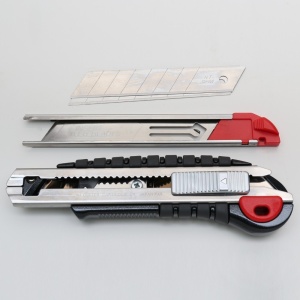 NT Cutter L-2000RP Cutter Metalic Magazie 6 Lame 18mm - Img 6