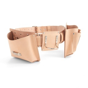 Kit centura utilitara Timber din piele vegetala Tandy Leather, cu suport ruleta si ciocan