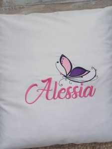 Pernita personalizata cu nume ,Fluturas 40x40cm