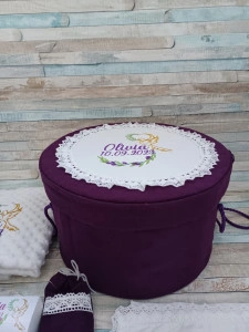 Trusou de botez Ramuri maslin Porumbel ,10 piese
