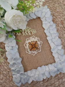 Brosa Martisor -Model traditional brodat