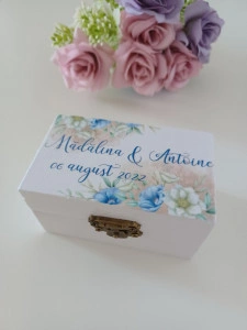 Cutiuta verighete personalizata – Flori bleu