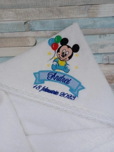 Prosop cu gluga personalizat Mickey Baloane 60x125cm