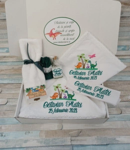 Trusou botez baiat Dinozauri,9 piese