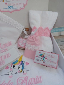 Trusou botez fetita Unicorn cu inimioare ,8 piese