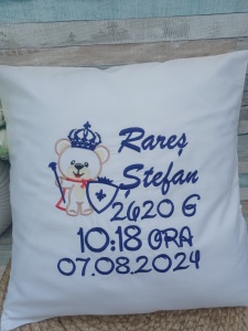 Pernita personalizata cu datele de nastere -Cadou nou nascut, Ursulet
