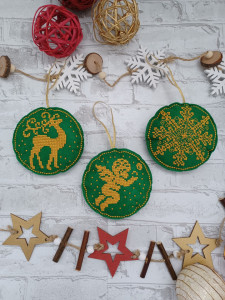 Set 3 ornamente pentru brad brodate verde/auriu