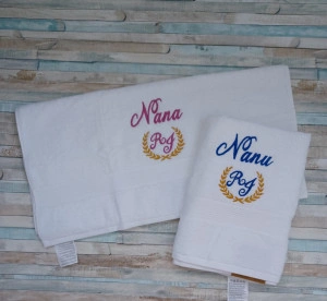 Set prosoape Cadou Nana /Nanu 70x140 cm