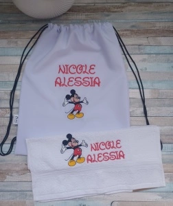 Set rucsac si prosopel gradinita Mickey Mouse 35x45 cm