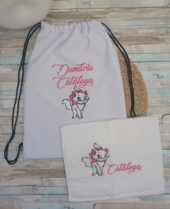 Set saculet si prosop gradinita Pisicuta Marie ,45×35 cm