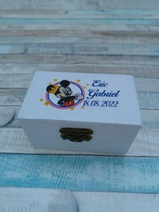 Trusou botez baiat Mickey Mouse cu stelute 11 piese cu lumanare